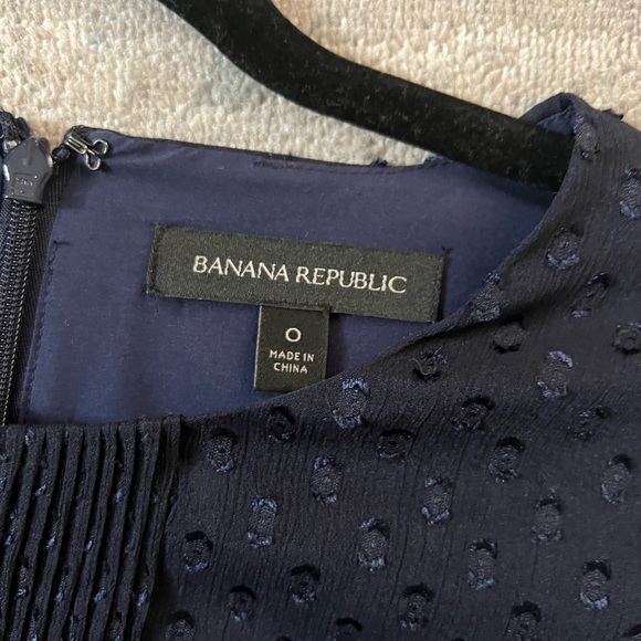 BANANA REPUBLIC DRESS - Picture 3 of 3